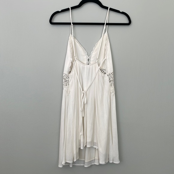 Tobi Boho Lace Dress - Picture 5 of 5